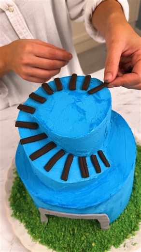 Oreo Train Cake! Choo-choo for chocolatey fun 🚂🍪 | Chefclub GruB