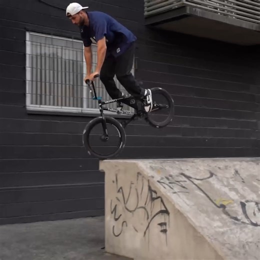 BMX Life in NYC is Crazy🔥 | Billy Perry