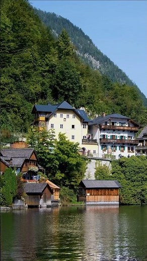 Hallstatt: The Most Breathtaking Lakeside Fairy Tale