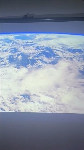 NASAが撮影した4K地球を120インチスクリーンで眺める🌍️#宇宙からの日の出 #宇宙から見た地球