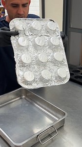 72K views · 288 reactions | Muffin tin hack: Waffle magic! Transforming muffin tin into a waffle marvel 療劉 | Chefclub Network | Facebook