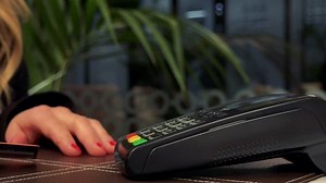 Woman Inserts Credit Card Into Scanner 库存影片视频（100% 免版税）23963374 | Shutterstock
