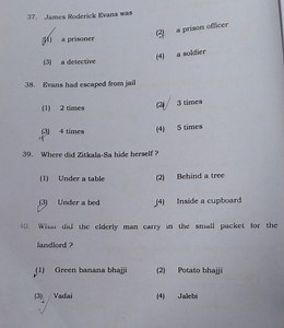 James Roderick Evans was(2) a prison officer[11) a prisoner(... | Filo