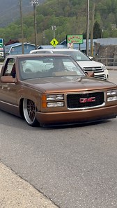 Bagged OBS GMC at Mini Truckin’ Nationals #sickslammedtrucks #baggedtrucks #onschevy | SICK Slammed Trucks