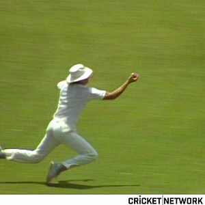 More gold from the archive with this absolute screamer by David Hookes, who was born on this day 63 years ago. | cricket.com.au