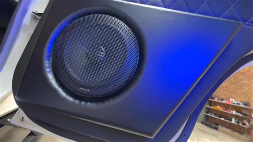 5.4K views · 68 reactions | WOW !! Landcruiser in for Waveguide Hertz and Kicker CHECK iT OUT MAN !! Sound Quality system NEXT LEVEL !! #toyota #kicker #waveguide #hertz #caraudio | Radiotec East Rand | Facebook