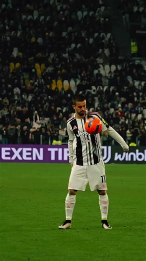 Le football italien : technique, tactique, émotion.#Calcio #SerieA #FootballItaly #ItalianFootball #ForzaItalia