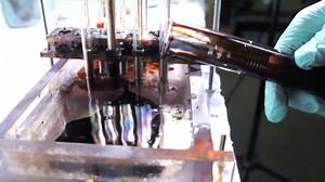 This method could be used to clean up oil spills. | Hashem Al-Ghaili