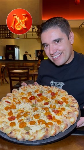 Willian Bugiga on Instagram: "Pizzaria incrível em com pizzas espetaculares. PRESENCIAL E DELIVERY 📍Av. Vital Brasil- 625 Poá SP PRESENCIAL E DELIVERY 📍R. Benjamim Constant-2146 Centro de Suzano SP DELIVERY 📍Av. Francisco Marengo- 1609 Jardim Dona Benta Suzano #pizzalovers #pizza #pizzaria #deliverydepizza #poasp #altotietê #suzano"