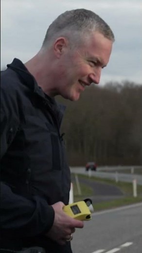 "Har du aldrig set et byskilt før?" #politijagt #shorts
