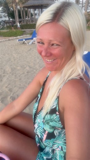 I’d be no good as an actress! #viralreels #funnyreels #contentcreator #linkinbio | Mellie Muppet