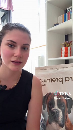 En partenariat avec Ultra Premium Direct Ma chienne a commencé à tester cette nouvelle recette de croquettes… et elle adore ! 🐾 Et avec le code MAD10, vous pouvez aussi gâter vos animaux 🫶🏻 Je vous parle souvent de bien-être, mais celui dont je me préoccupe le plus c’est le sien. Une formule sans céréales, sans colorants, sans conservateurs ni arômes artificiels, conçue pour respecter son régime naturel 💛 À l’intérieur ? ✔ Du saumon de qualité ✔ De l’huile de saumon (riche en oméga 3) ✔ De l