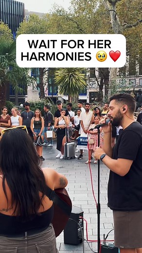 270K views · 8.5K reactions | Wait for her harmonies 凉❤️ #mileycyrys #flowers #singers | Luke Silva Music | Facebook