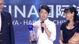 FINA Best Female Diver 2017 - Shi Tingmao (CHN) 🏆 🇨🇳 Two gold medals in Budapest and a series of achievements in the FINA Diving World Series 2017 made her win the award for the third year in a row! #FINAgala #Sanya #diving | World Aquatics
