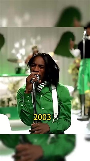 Hey Ya! - The Ultimate Party Anthem from Outkast