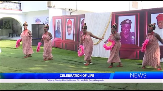 Cultural Display Held In Honour Of Late DIG, Parry Osayande. The burial rites of Pally Osayande continued on Saturday at his GRA residence, as guests who visited the family house to pay their last respect to the late Icon were entertained by the children. Jonah Omorowa, who was there, reports that Peter Igbinedion and the Edo state commissioner of police were among the guests who visited to pay their last respects. www.itvradiong.com/live www.youtube.com/itvradiong www.facebook.com/itvradiong ww