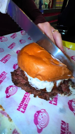 Monkey Lab sempre aperti pronti a darvi il meglio 🐵❤️ #panini #napolifood #santanastasia