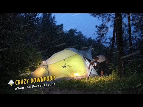 THUNDERSTORM CAMPING⚡solo camping in heavy rain & thunder - FOREST FLOOD