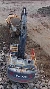 12K views · 479 reactions | Two of our 20 tonne excavators working with some demolition waste. One is breaking the oversize pieces while another loads the processed material on to trucks #heavyequipment #collinsearthworks #collinsdemolition #bulldozers #excavator #construction #earthmoving #demition | Collins Earthworks Ltd | Facebook