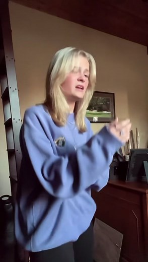 Another singing vid for y’all 🤪 #darcilynne #singing