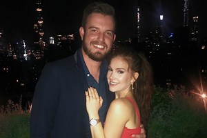 Riley Clemmons is Dating Her Keyboardist...and We Love It! - Bravely Daily