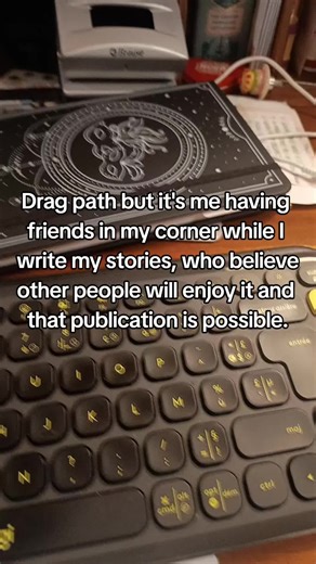 These people are fantastic, and they - along with my stories - pull me through whatever this state of the world is right now. Writing progress: Project Compass: 934words today, 63.491 total #amwritingromance #booktok #indieauthor #workinprogress #evelineleclercq