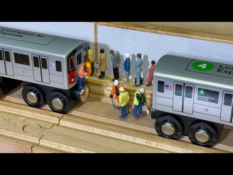 Munipals MTA IRT 4 Train Detached At Grand Concourse! - Subway Mini Clip
