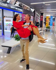 Woman is blinding her husband | Girly Panda