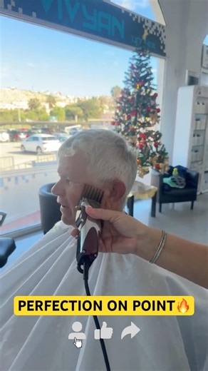 PERFECTION ON POINT BUZZ PIXIE HAIRCUT! 🔥🔥🔥 #haircut #buzzcut #shorthaircut #pixiecut #shortviral