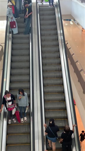 Streetwear Fashion Trends: Y2K Outfit Check Ideas