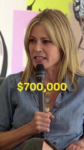 Julie Bowen talks about why she turned down $700k #juliebowen | Julie Bowen