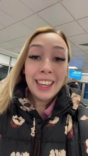 BENIDORM TIME!! #benidorm #holiday #deliverygirl #goviral #gatwick