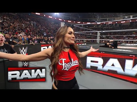 WWE Women’s World Championship Ends in Controversy — Nikki Bella Interferes!
