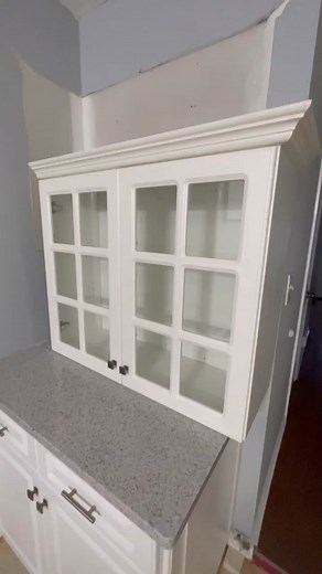 This was my first time removing kitchen cabinets. 🙌🏾 Lessons I learned: 1) Safety first: I removed the top portion and did not worry about recording because I wanted to be super safe. I wore enclosed shoes to protect my feet and I took my time. I made sure I had all of the proper support and tools nearby. 🚨 Removing the top cabinet is definitely a two (or more) person job. BE SAFE ‼️ 2) Patience: That is not always my strongest trait, but since my sister had my power drill: I had no choice bu