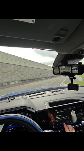 Using Siri and Alexa for Driving Guidance