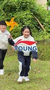 CÙNG BÉ TỰ TIN TẬN HƯỞNG MÙA ĐÔNG VỚI LI-NING YOUNG! ❄️ Mùa đông se lạnh đã đến, bảo vệ sức khỏe cho bé yêu là ưu tiên hàng đầu. Hãy để Li-Ning Young đồng hành cùng bé với: ✨ Chất liệu an toàn cho da – Bé thoải mái vui chơi mà không lo kích ứng. ✨ Công nghệ cản gió, giữ ấm hiệu quả – Bảo vệ bé yêu khỏi những cơn gió lạnh khi hoạt động ngoài trời. * Li-Ning Young chỉ bán tại 6 cửa hàng: Aeon Mall Long Biên, Aeon Mall Hà Đông, Aeon Mall Hải Phòng, Aeon Mall Tân Phú, Vincom Bà Triệu, Vincom Trần Du