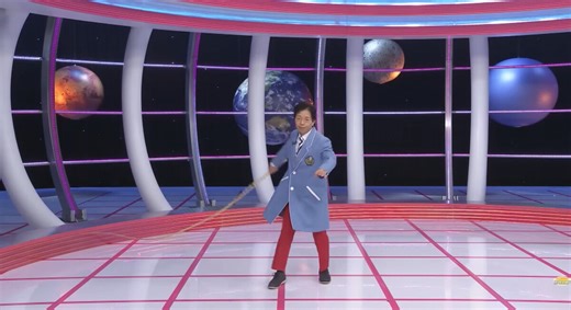 【ガチ武器】でんじろう先生が炎のムチを炸裂!? 19万回再生動画に「さすが先生!」「既にパワーワード」と大反響