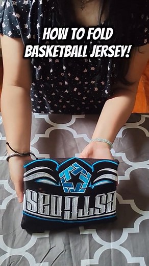 85K views · 864 reactions | Basketball Jersey Folding! #tutorialreels #hacksandtips #tipsoftheday #fblifestyle #tips #lifetips #tipsandhacks #hacks #tipsforyou #secret #jersey #tutorialvideo #jerseyshirt #tutorial #tipsandtricks #foldingtips #tipsforyou | Alyssa Claire | Facebook