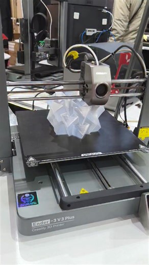 من داخل معرض ماك تك 3d print machine | محمد الشريف