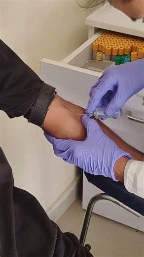 How to insert Vacutainer Holder || Blood Sample collection process #yt #shortvideo #trend #ai #fun