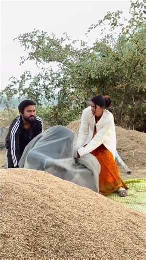 Introducing the "VitalWear SmartBand," a next-generation wearable gadget