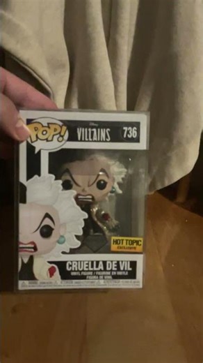 Hey it is a cruella de vil funko pop toy