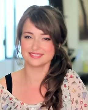 Milana Vayntrub Appreciation