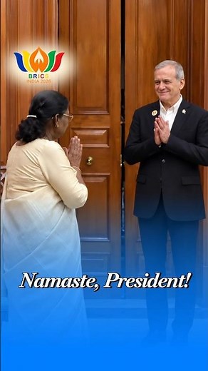Pezeshkian’s ‘Namaste’ Moment with President Murmu at BRICS