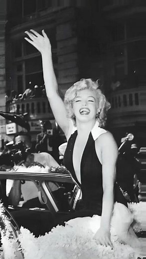 Hollywood Bloopers from the 1940s.