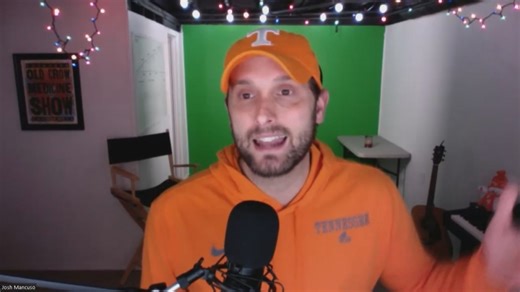 'I love making people laugh': Tennessee comedian pokes fun at SEC and college sports