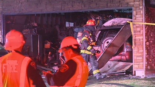 1 killed, another hospitalized in Renton house fire