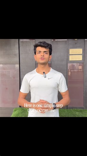 Aryan Patel🦁 on Instagram: "How Re-Feed Days Help in Fat Loss (point-wise & clear): 1️⃣ Prevent metabolic slowdown Staying in a calorie deficit for too long makes your body adapt by burning fewer calories. Re-feed days signal food availability and help counter this slowdown. 2️⃣ Improve fat-loss hormones Higher carbohydrate intake temporarily boosts leptin, which supports metabolism and reduces excessive hunger caused by long dieting phases. 3️⃣ Enhance workout performance Re-feeds refill muscl