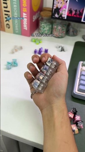 5 CRAZY Keyboard Fidget Tricks You Need to Try!💚
