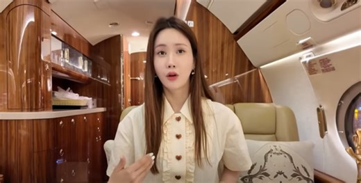 Lee Da Hae was delighted by her first private jet experience sent by a Chinese influencer